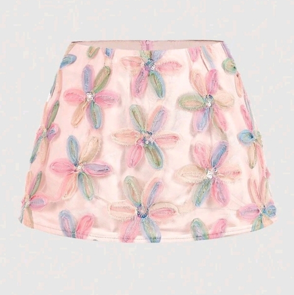 Elegant Luxe MiuMiu Style Colorful Floral 3D Net Fabric Low Waist Mini Skirt - Picture 1 of 4